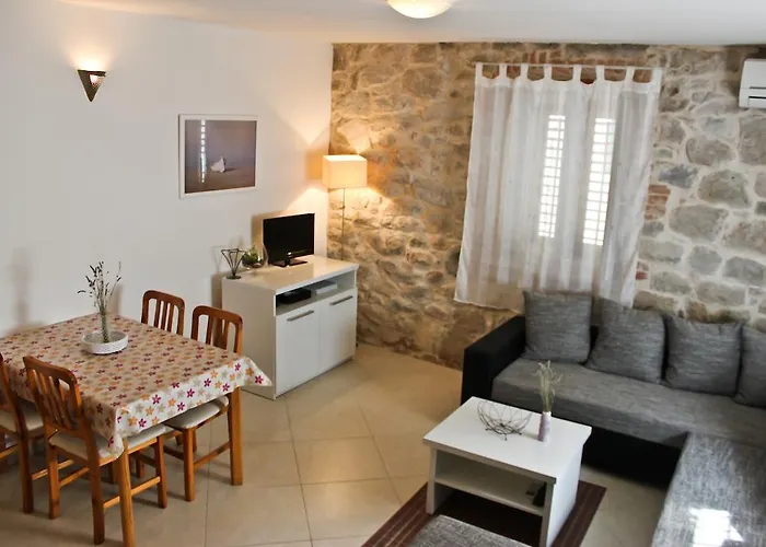 Leona Lägenhet Split