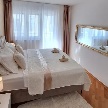 Apartament Leona